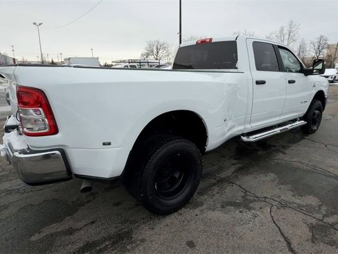 Used 2024 RAM 3500 Big Horn image 8