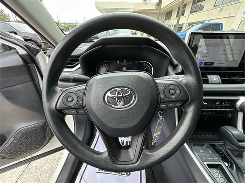 Used 2024 Toyota RAV4 LE image 22