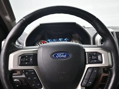 Used 2018 Ford F150 Lariat w/ Equipment Group 502A Luxury AWD/4WD image 13