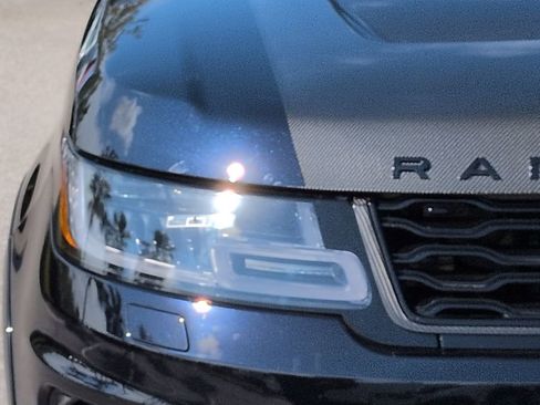 Used 2022 Land Rover Range Rover Sport SVR image 10