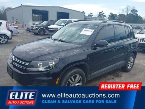 Used 2017 Volkswagen Tiguan S image 3