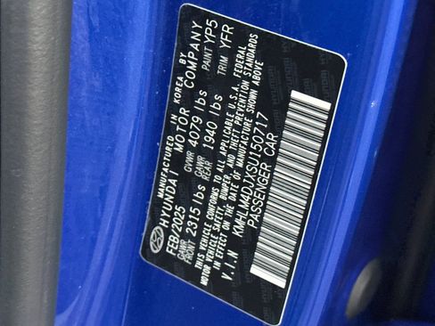 Certified 2025 Hyundai Elantra Blue image 30