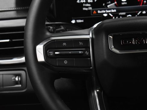 Used 2026 GMC Acadia Elevation w/ Elevation Premium Package FWD image 10
