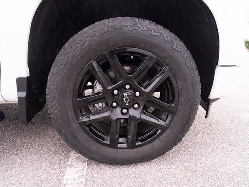 Used 2022 Chevrolet Silverado 1500 RST w/ Convenience Package II image 43