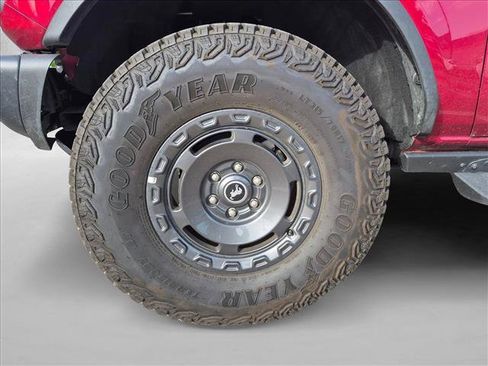 Used 2025 Ford Bronco Badlands AWD/4WD image 16