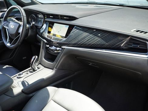 Used 2024 Cadillac XT6 Premium Luxury image 22