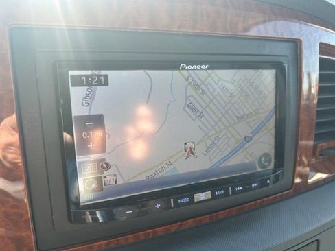 Used 2006 Dodge Ram 2500 Truck SLT image 19