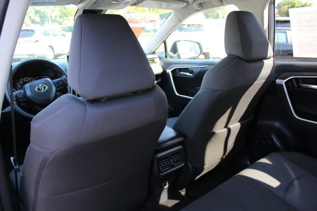 Certified 2025 Toyota RAV4 XLE AWD/4WD image 32