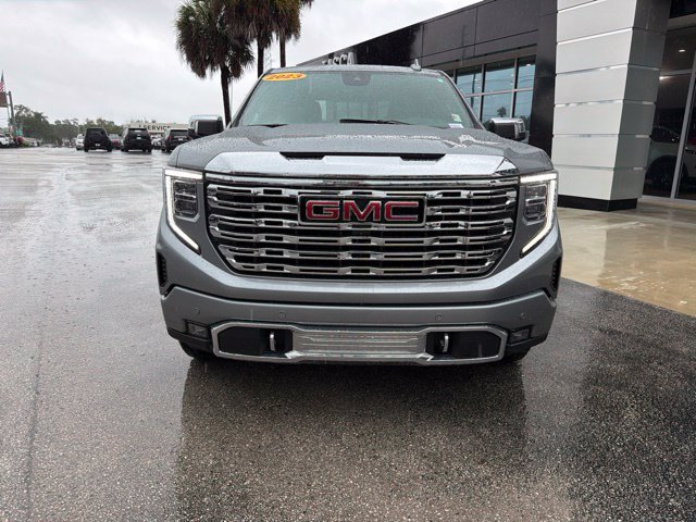 Used 2023 GMC Sierra 1500 Denali w/ Technology Package AWD/4WD image 3