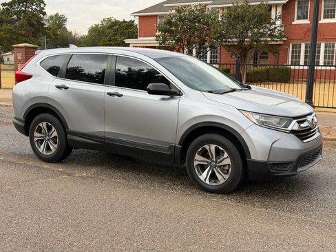 Used 2019 Honda CR-V LX image 2