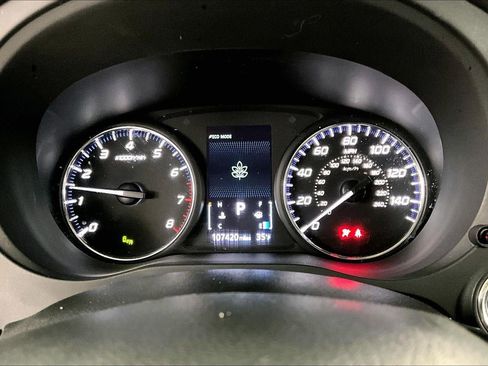 Used 2020 Mitsubishi Outlander SE image 13