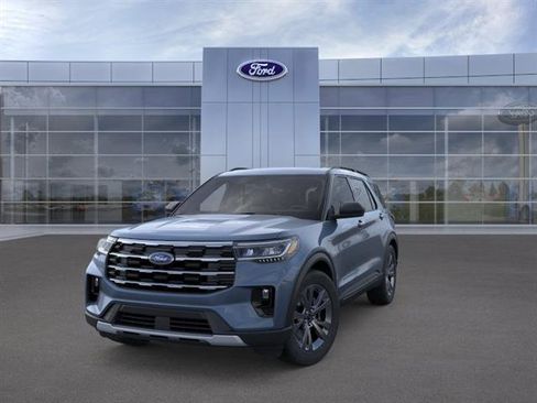 New 2026 Ford Explorer Active w/ Active Comfort Package AWD/4WD image 2