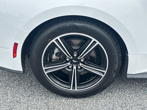 Certified 2024 Ford Mustang Coupe RWD image 18