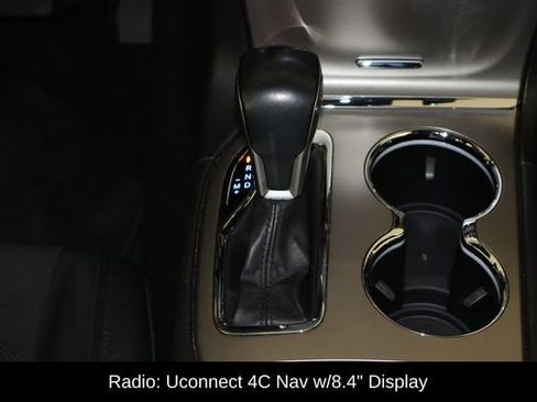 Used 2021 Jeep Grand Cherokee Laredo X image 13