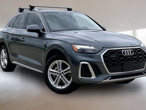 Used 2023 Audi Q5 e Premium Plus w/ Premium Plus Package AWD/4WD image 12