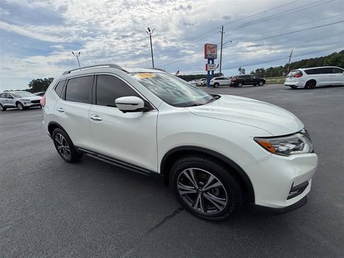 Used 2018 Nissan Rogue SL w/ Premium Package FWD image 8