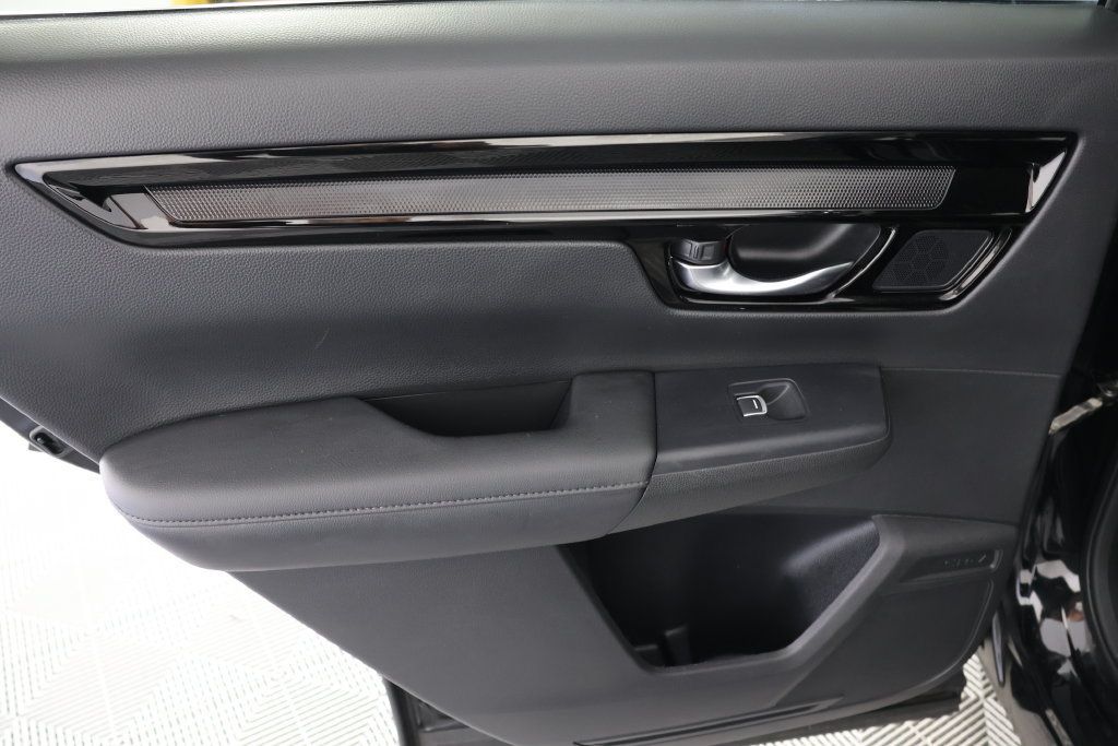 Used 2025 Honda CR-V EX-L image 26