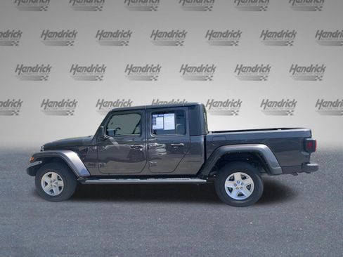 Used 2022 Jeep Gladiator Sport image 6