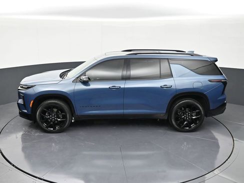 Used 2024 Chevrolet Traverse RS image 10