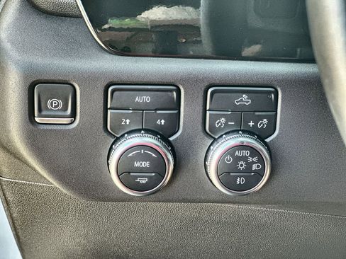 Certified 2024 GMC Sierra 1500 Elevation image 18