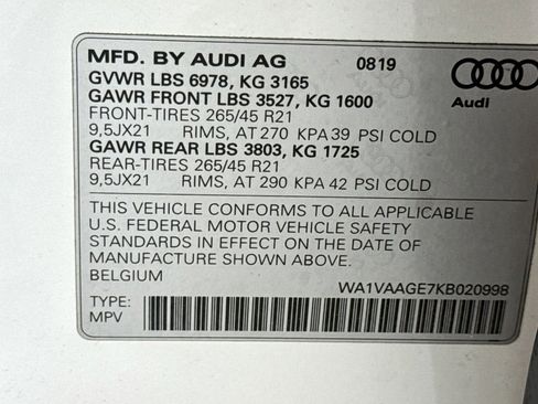 Used 2019 Audi e-tron Prestige w/ Prestige Package image 31