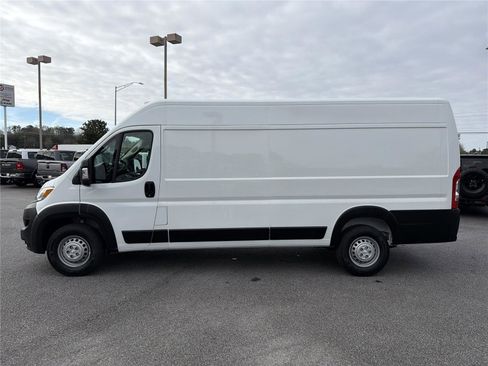 Used 2024 RAM ProMaster 3500 w/ Convenience Group image 7