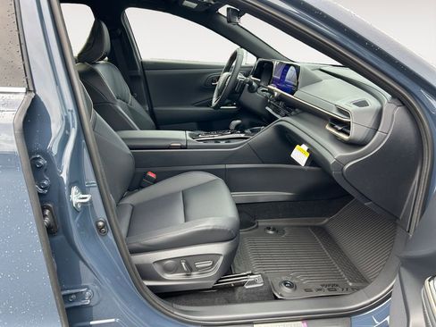 New 2026 Toyota Crown Signia image 10