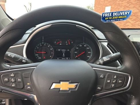 Used 2024 Chevrolet Malibu LT FWD image 8