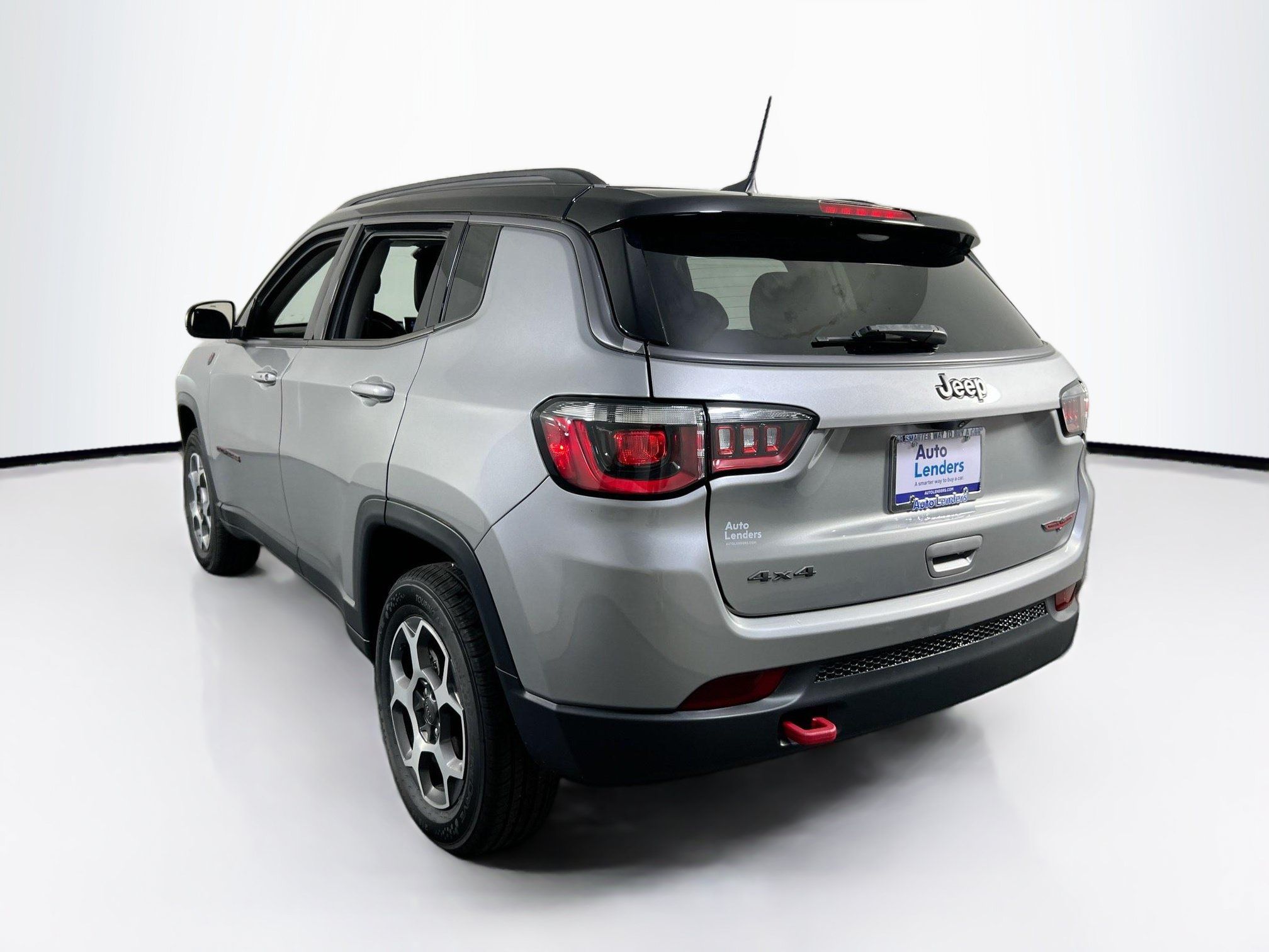 Used 2022 Jeep Compass Trailhawk AWD/4WD image 7