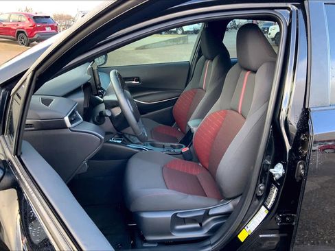 Used 2023 Toyota Corolla SE image 8