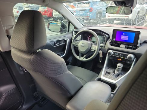 Used 2024 Toyota RAV4 LE FWD image 14