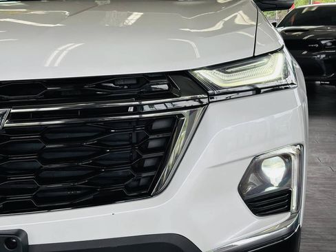 Used 2023 Chevrolet Traverse Premier w/ Redline Edition FWD image 17