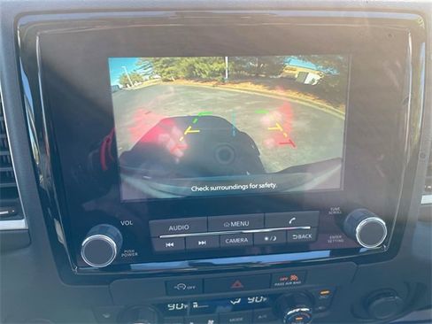 Used 2024 Nissan Frontier SV w/ SV Convenience Package image 21