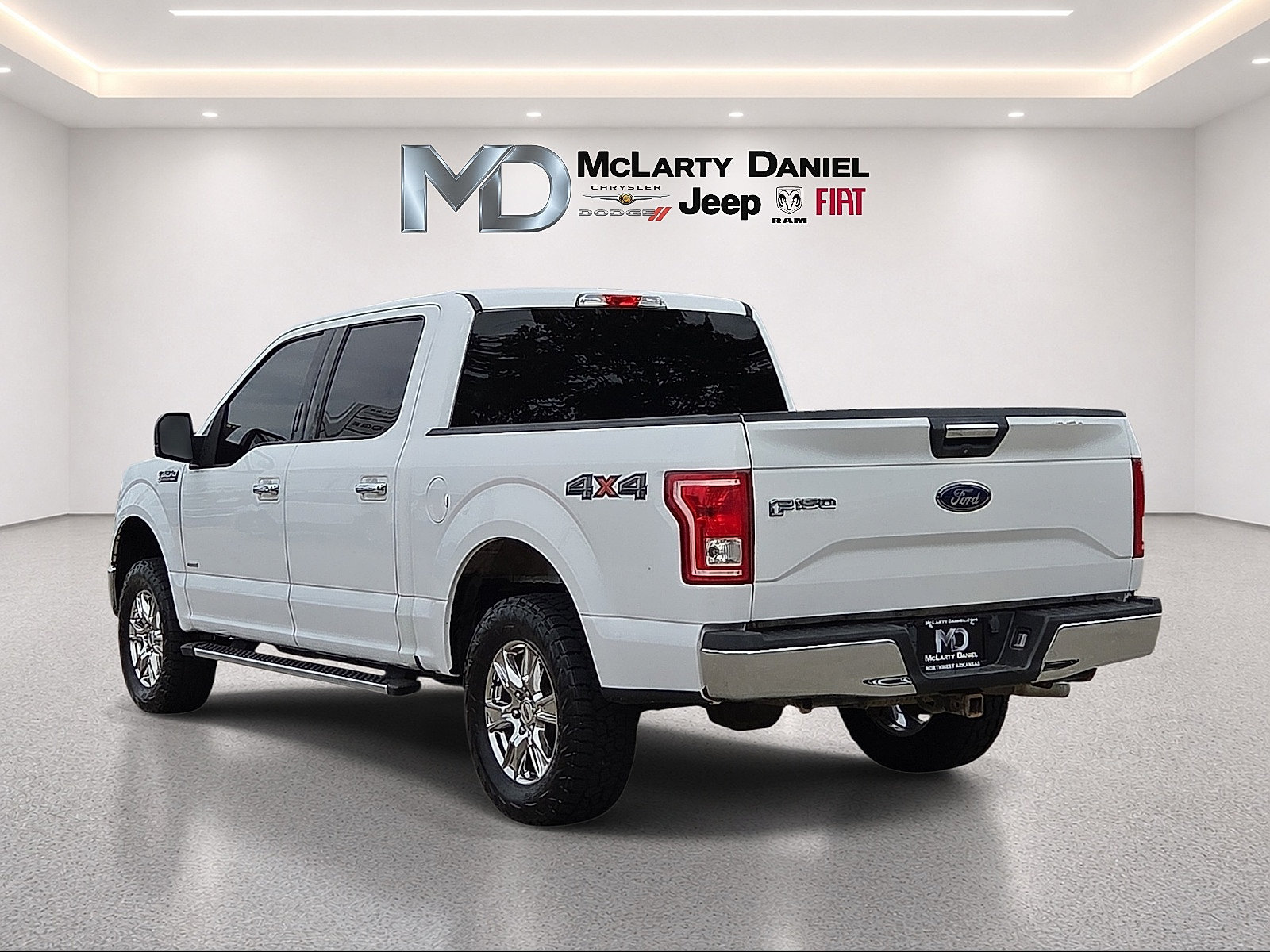 Used 2016 Ford F150 XLT w/ Equipment Group 301A Mid AWD/4WD image 4