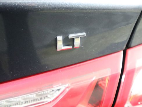 Used 2021 Chevrolet Malibu LT image 12