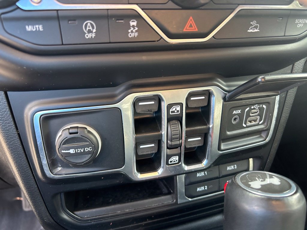 Used 2021 Jeep Wrangler Unlimited Sahara AWD/4WD image 42