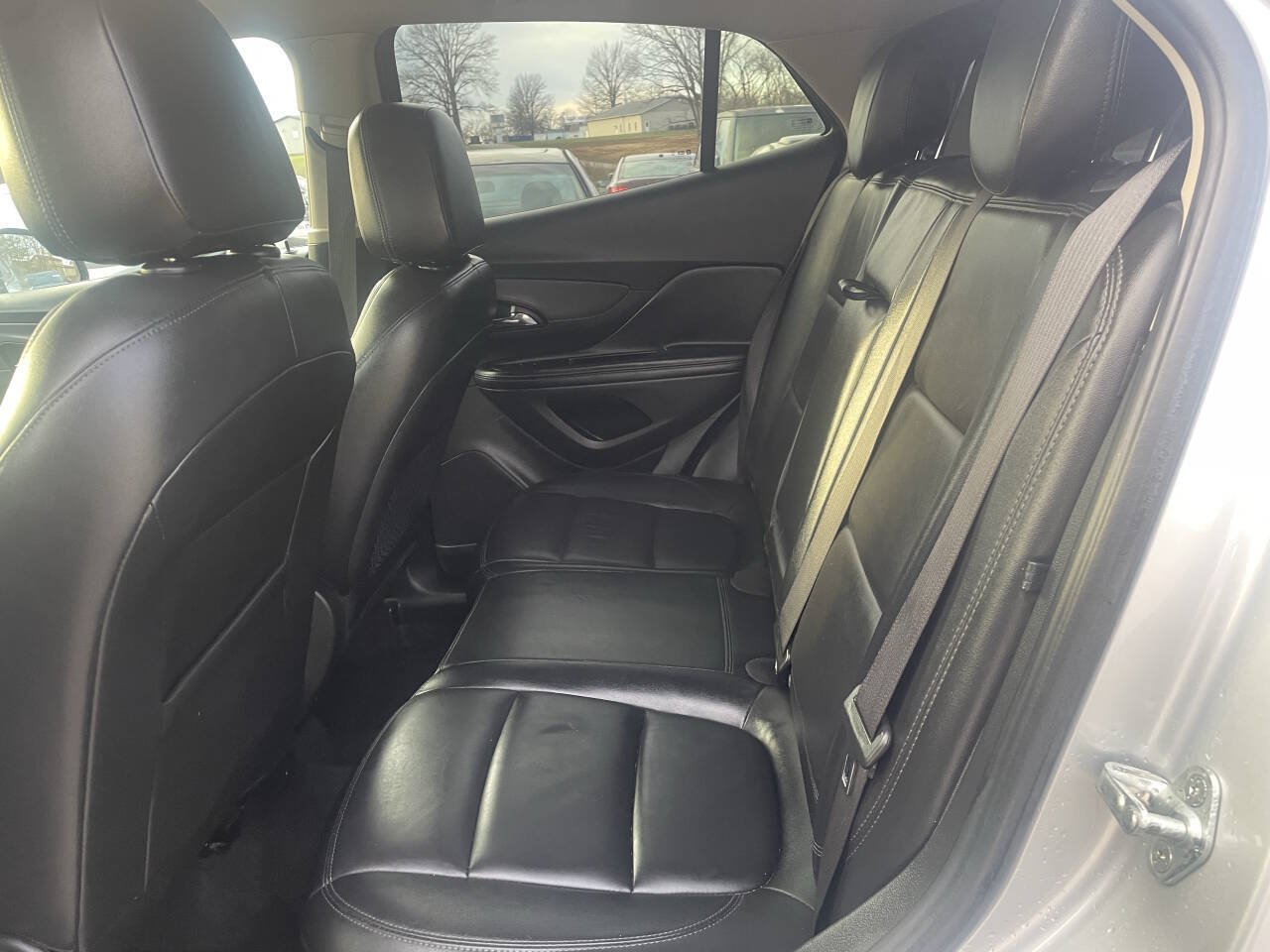 Used 2019 Buick Encore Essence FWD image 8