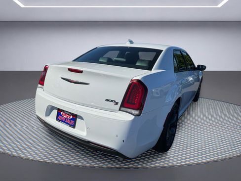 Used 2023 Chrysler 300 S RWD image 7