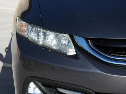 Used 2013 Honda Civic Hybrid Sedan image 29