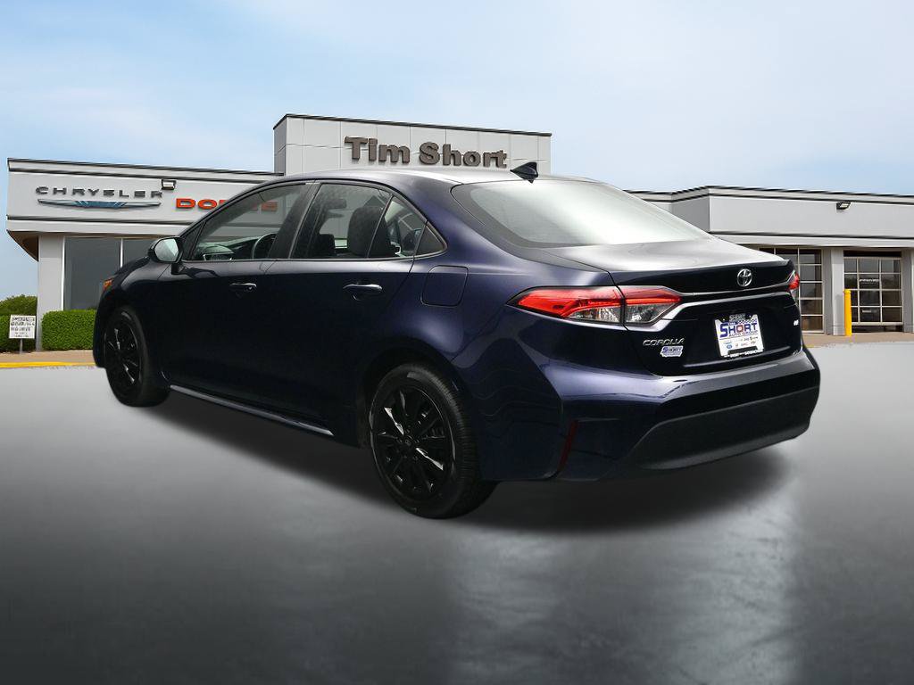 Used 2024 Toyota Corolla LE FWD image 3