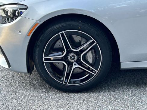 Certified 2023 Mercedes-Benz E 350 4MATIC Sedan w/ Premium Package image 15