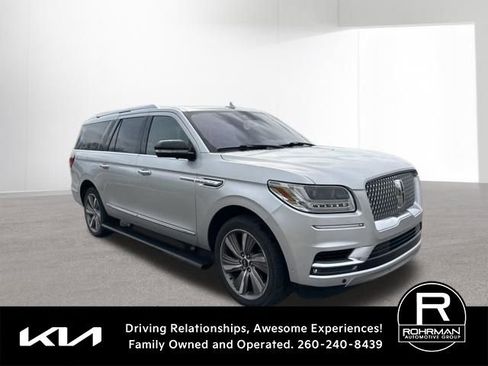 Used 2018 Lincoln Navigator L Reserve w/ Technology Package image 8