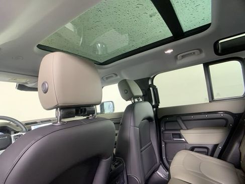 Certified 2025 Land Rover Defender 110 S image 28