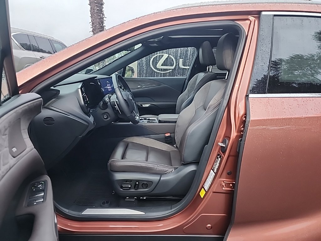 Certified 2024 Lexus RX 350 w/ Convenience Package AWD/4WD image 8