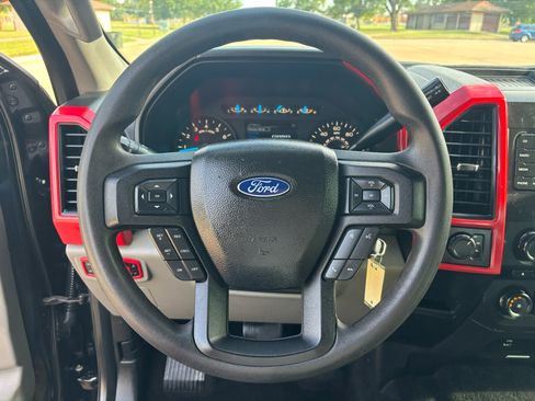 Used 2017 Ford F150 XL w/ Equipment Group 101A Mid image 15
