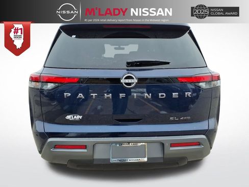 New 2026 Nissan Pathfinder SL image 6