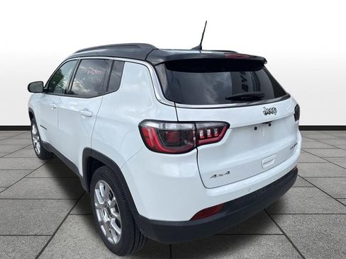 Used 2025 Jeep Compass Limited AWD/4WD image 7
