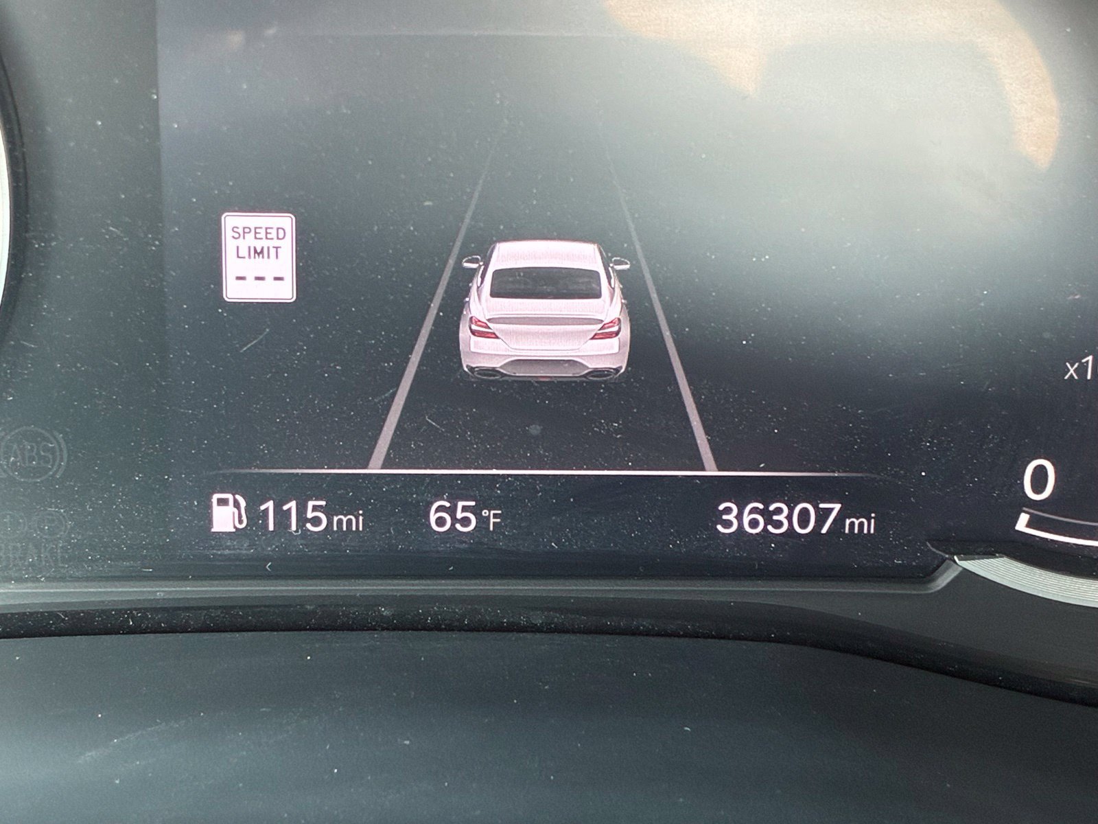 Used 2025 Genesis G70 2.5T RWD image 6