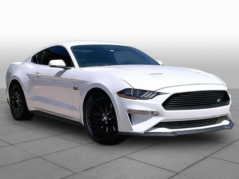 Used 2020 Ford Mustang GT Premium w/ GT Performance Package RWD image 4