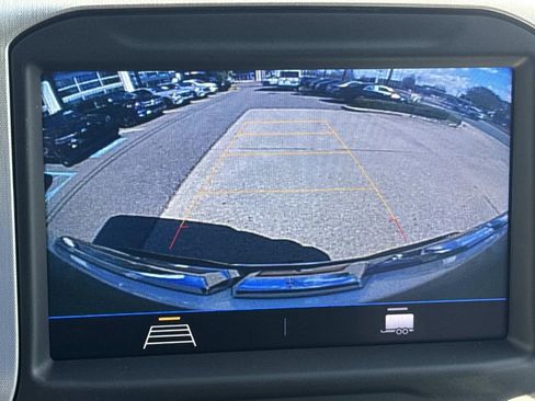 Used 2022 GMC Sierra 2500 SLE w/ SLE Convenience Package image 25